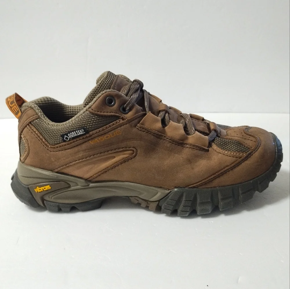 Vasque Mantra 2.0 Gore-Tex Outdoor Hiking Walking Shoe Women’s 8.5M
